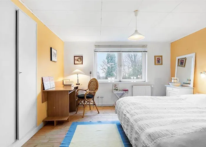4732 Aakirkeby - Grammegardsvej 6 * Åkirkeby